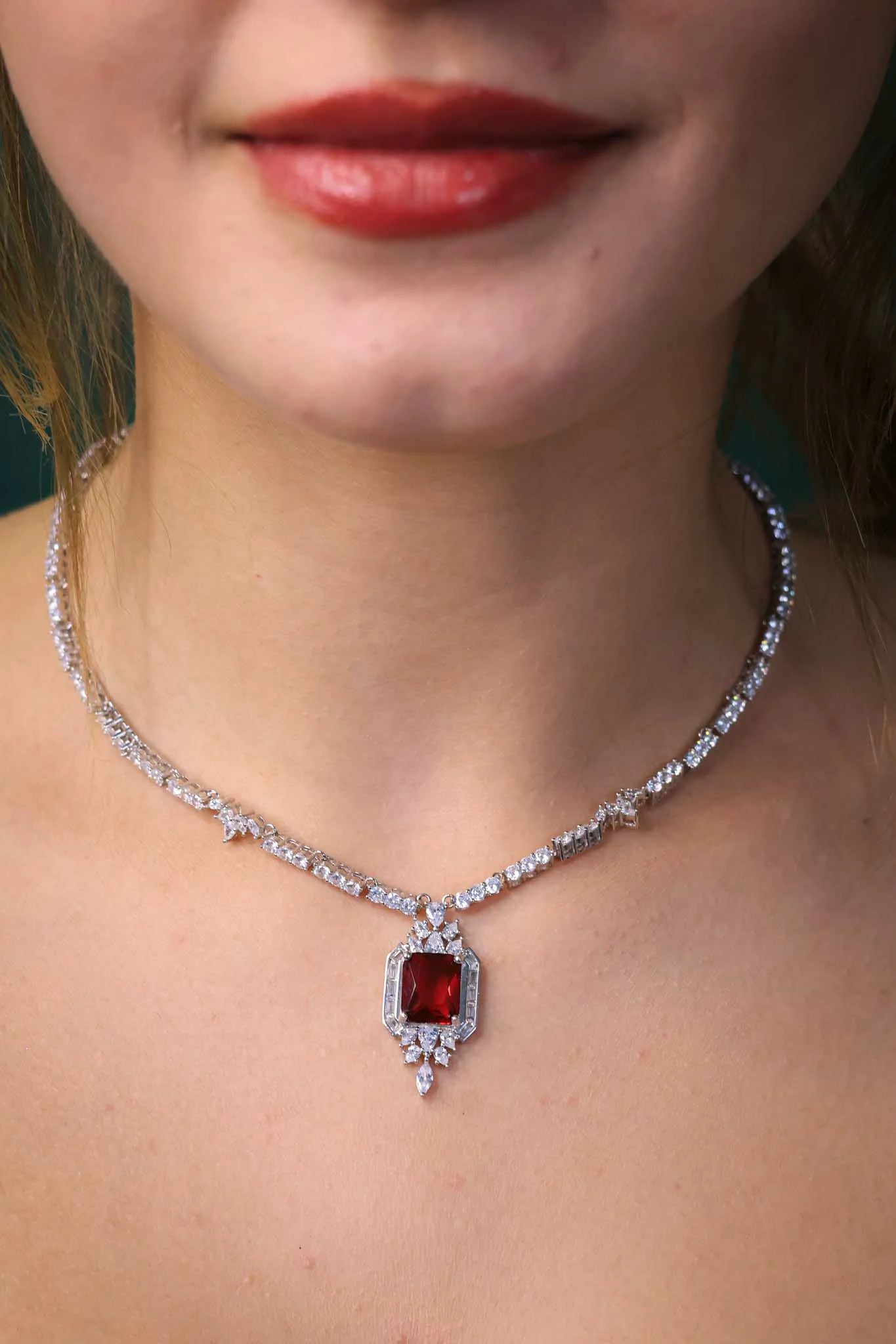 RED RUBY TAŞLI KOLYE