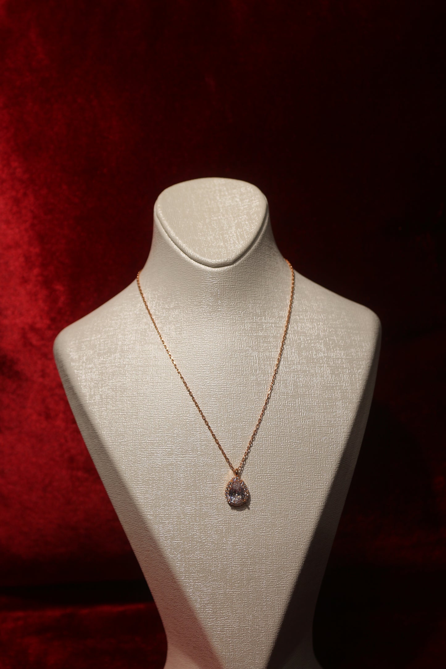 Damla Taşlı Gümüş Kolye