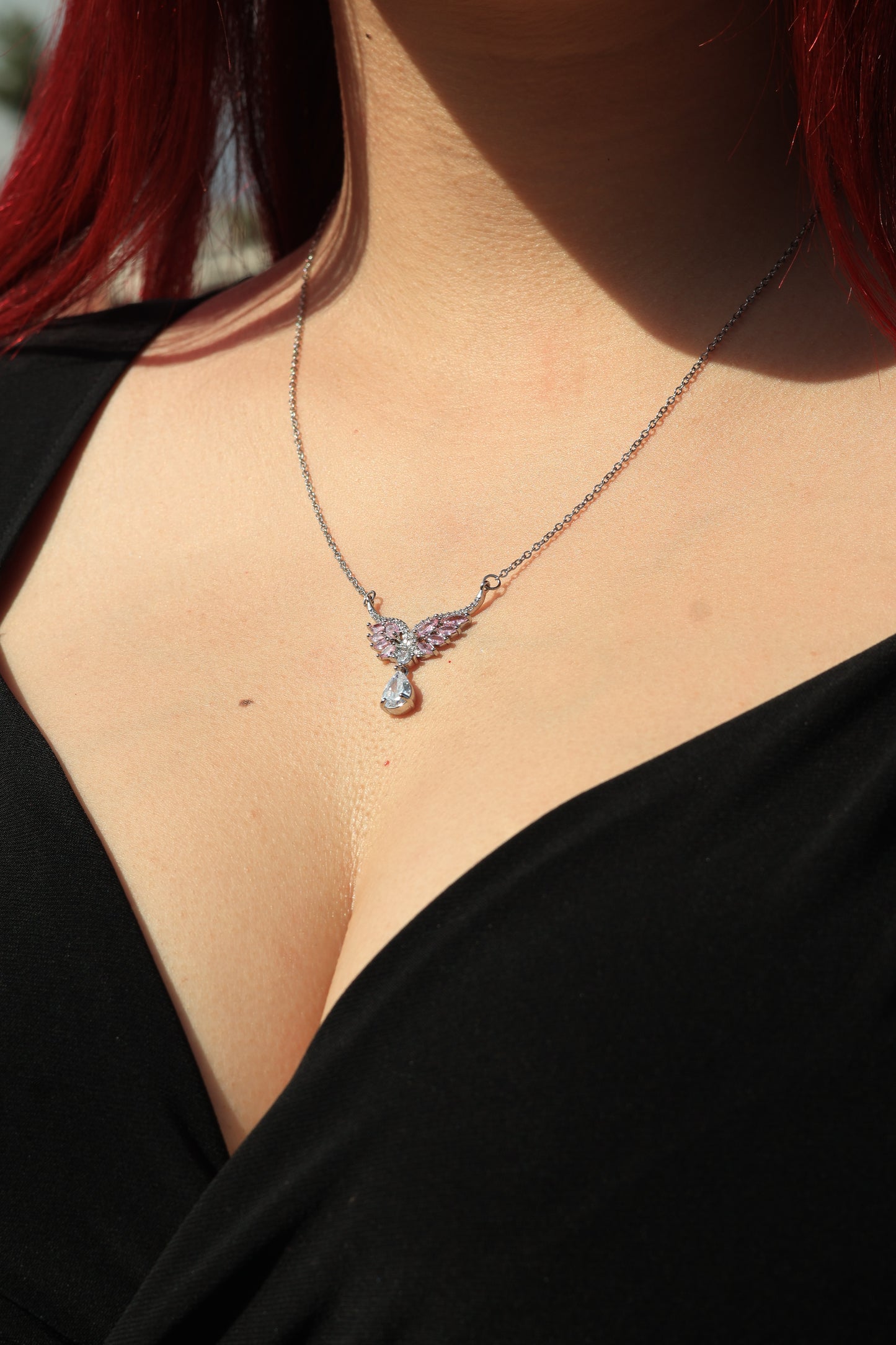 MELEK KANATLI DAMLA TAŞ